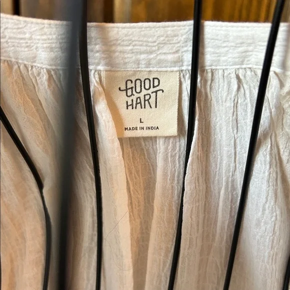 Bohemian Embroidered Button-Down Blouse - Picture 2 of 9